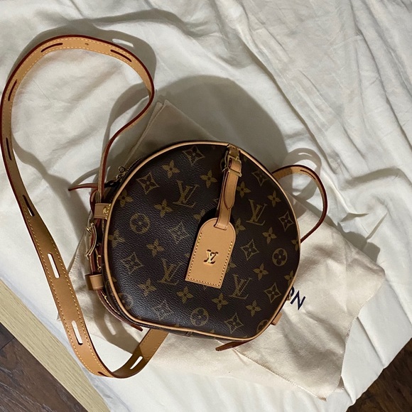 LV BOITE CHAPEAU SOUPLE MM SOLD - Picture 2 of 6